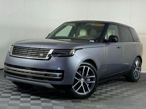2025 Land Rover Range Rover P550e SE