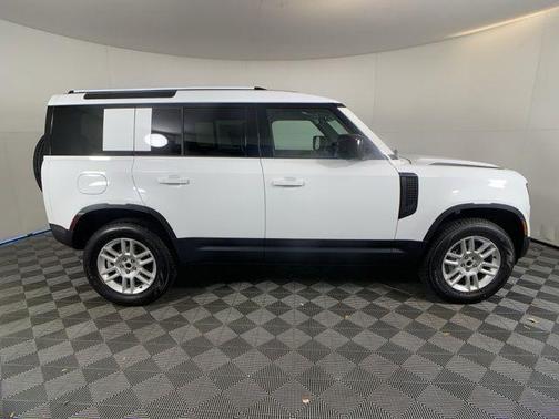 2025 Land Rover Defender P400 S