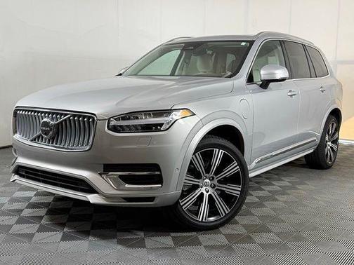 Bright 2023 Volvo XC90 Recharge Plug-In Hybrid T8 Plus Bright Theme 7 Passenger