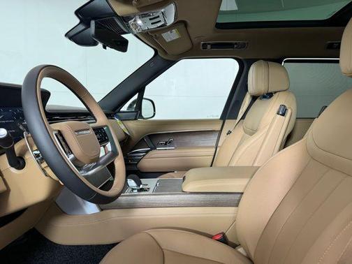 2026 Land Rover Range Rover P530 SE 7 Seat