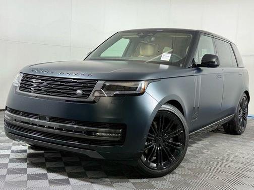 2026 Land Rover Range Rover P530 SE 7 Seat