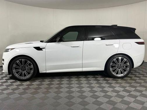 Fuji White 2025 Land Rover Range Rover Sport P460 Dynamic SE