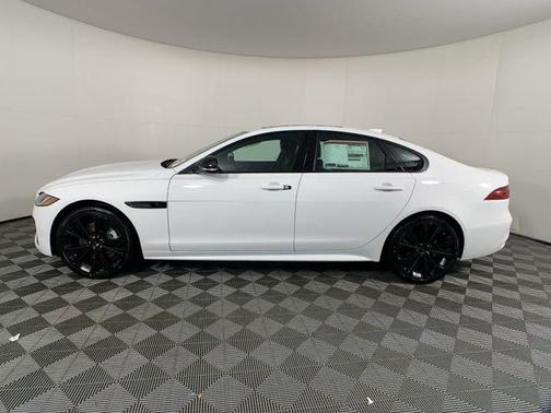 2024 Jaguar XF R-Dynamic SE