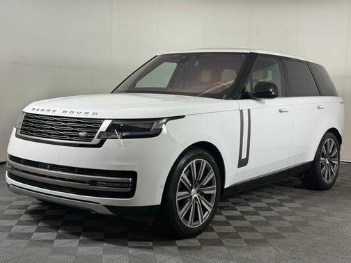 2023 Land Rover Range Rover P530 SE