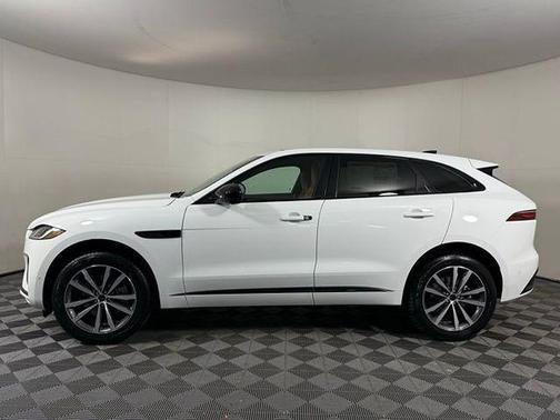 2026 Jaguar F-PACE P400 R-Dynamic S
