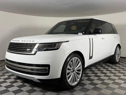 Fuji White 2026 Land Rover Range Rover P400 SE 7 Seat
