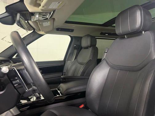 2023 Land Rover Range Rover P530 SE
