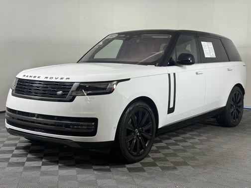 2023 Land Rover Range Rover P530 SE
