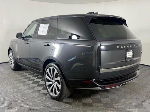 2023 Land Rover Range Rover P530 SE