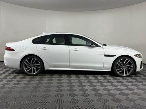 2024 Jaguar XF R-Dynamic SE