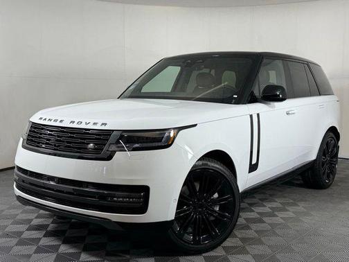 2025 Land Rover Range Rover P530 SE