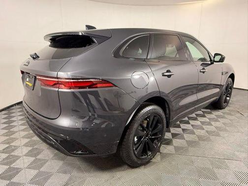 2025 Jaguar F-PACE P250 R-Dynamic S