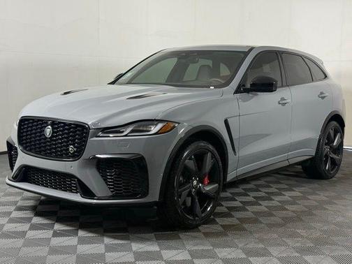 2025 Jaguar F-PACE SVR 575 Edition
