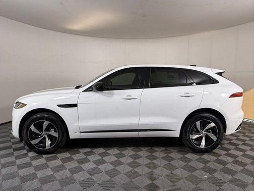 2025 Jaguar F-PACE P250 R-Dynamic S
