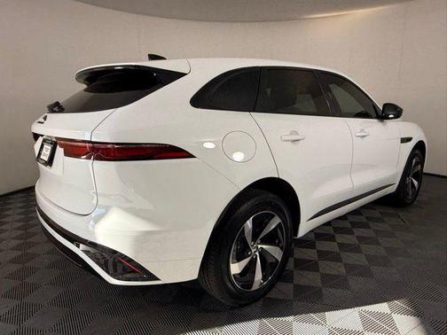2025 Jaguar F-PACE P250 R-Dynamic S