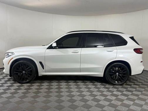 2023 BMW X5 M50i