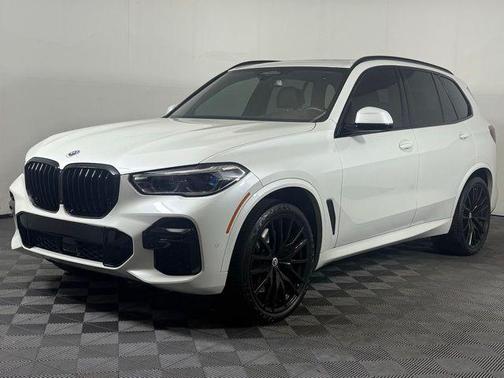 2023 BMW X5 M50i
