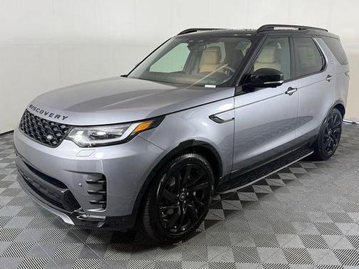 2025 Land Rover Discovery P300 Dynamic SE