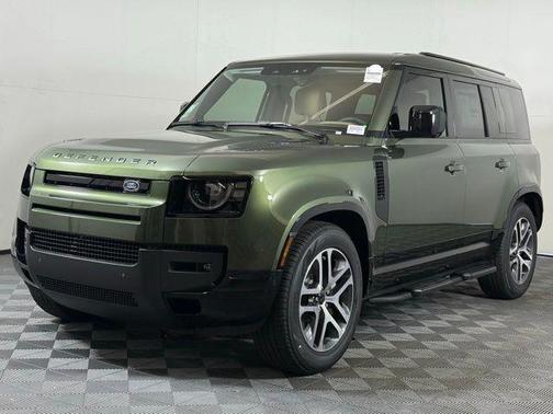 2026 Land Rover Defender 110 X-Dynamic SE