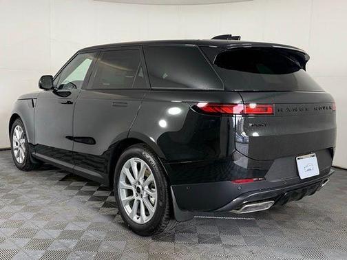 Santorini Black 2026 Land Rover Range Rover Sport SE