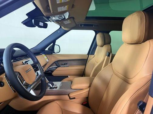 2025 Land Rover Range Rover P400 SE