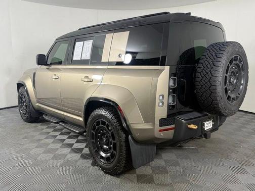 2025 Land Rover Defender V8