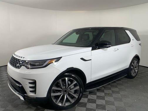 2025 Land Rover Discovery P300 Dynamic SE