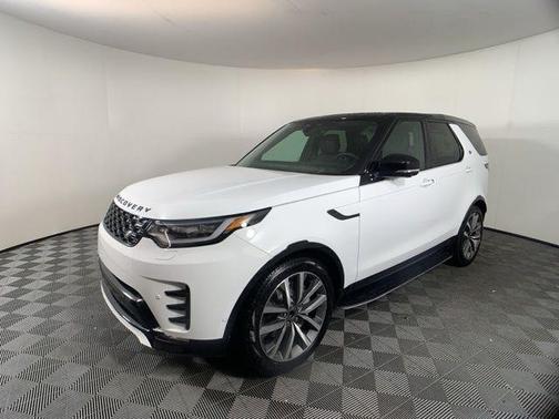 2025 Land Rover Discovery P300 Dynamic SE