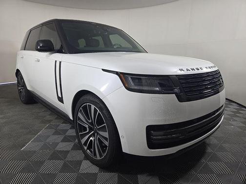 Ostuni Pearl White 2024 Land Rover Range Rover P550e Autobiography