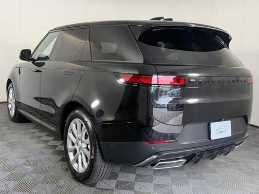 2025 Land Rover Range Rover Sport P360 SE