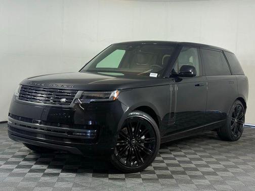 2025 Land Rover Range Rover P400 SE 7 Seat