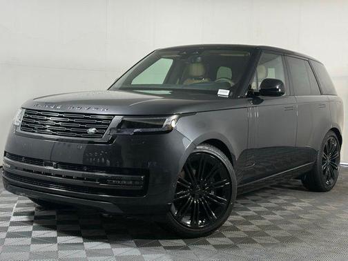 2026 Land Rover Range Rover P530 SE