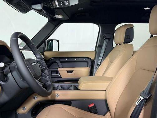 Santorini Black 2026 Land Rover Defender P400 X-Dynamic SE
