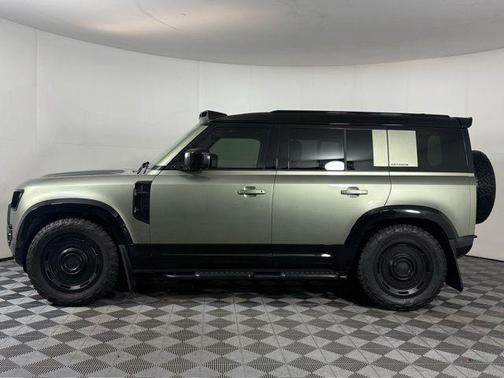 2025 Land Rover Defender P400 X-Dynamic SE