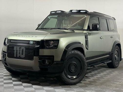 2025 Land Rover Defender P400 X-Dynamic SE