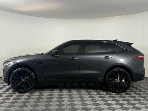 2025 Jaguar F-PACE P400 R-Dynamic S