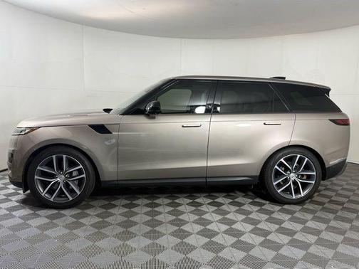 2023 Land Rover Range Rover Sport SE