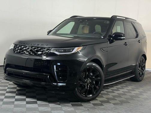 2025 Land Rover Discovery P300 Dynamic SE