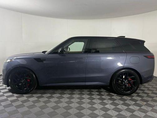 2025 Land Rover Range Rover Sport P460 Dynamic SE