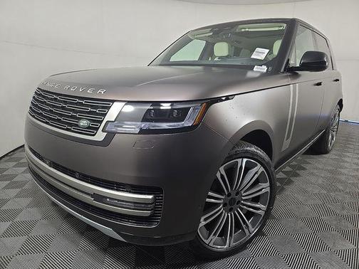 2026 Land Rover Range Rover P530 SE