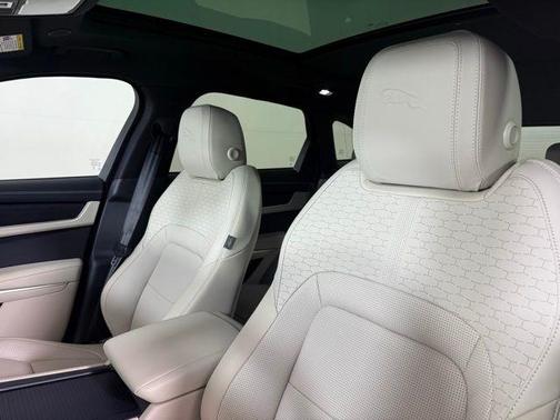 2026 Jaguar F-PACE P250 R-Dynamic S