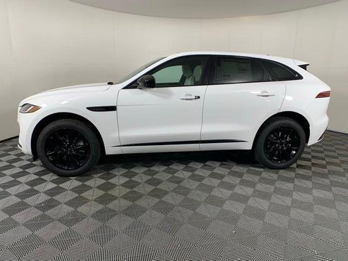 2025 Jaguar F-PACE P250 R-Dynamic S