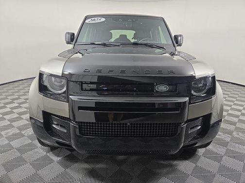 Silicon Silver 2025 Land Rover Defender P400 X