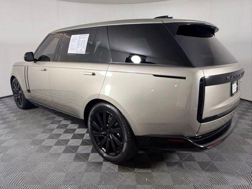 2023 Land Rover Range Rover P400 SE