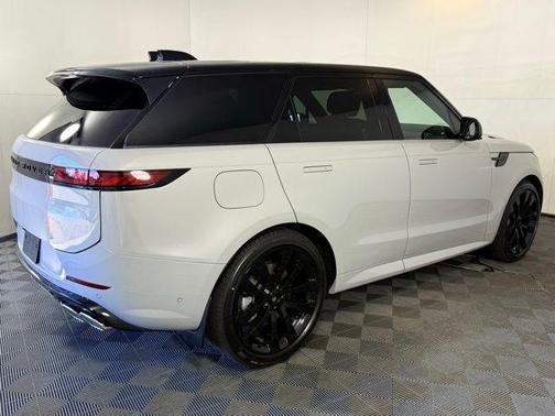 2025 Land Rover Range Rover Sport P530 Dynamic SE