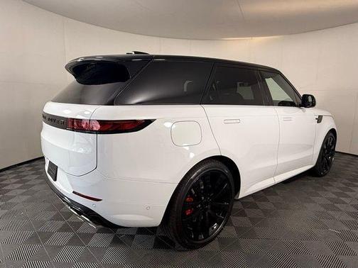 2025 Land Rover Range Rover Sport P530 Dynamic SE