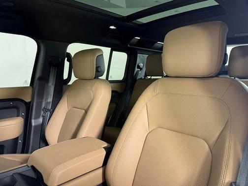 Santorini Black 2026 Land Rover Defender P400 X-Dynamic SE