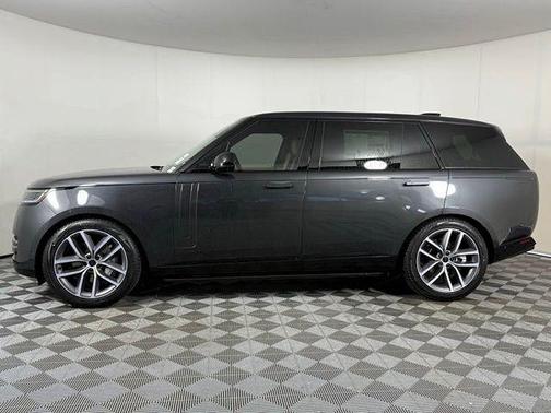 Carpathian Grey 2026 Land Rover Range Rover P400 SE 7 Seat