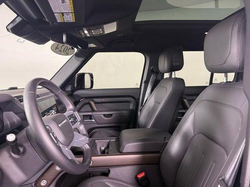 2024 Land Rover Defender P400 X