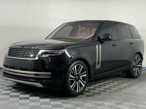 2023 Land Rover Range Rover P530 SE